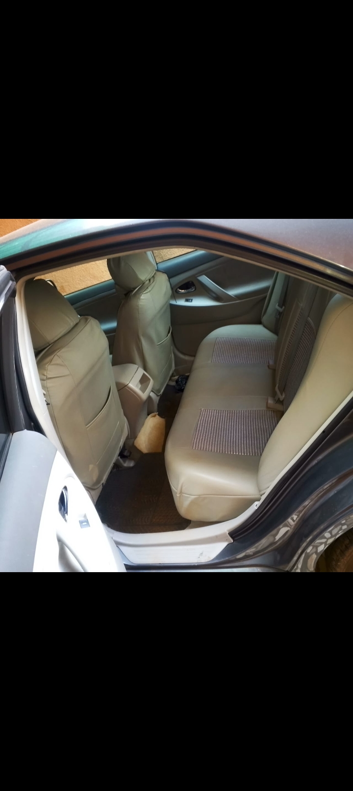 Toyota Camry LE/SE