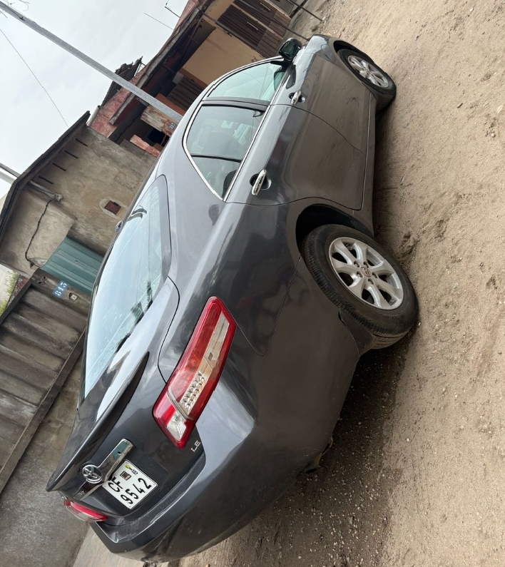 Toyota Camry LE/SE